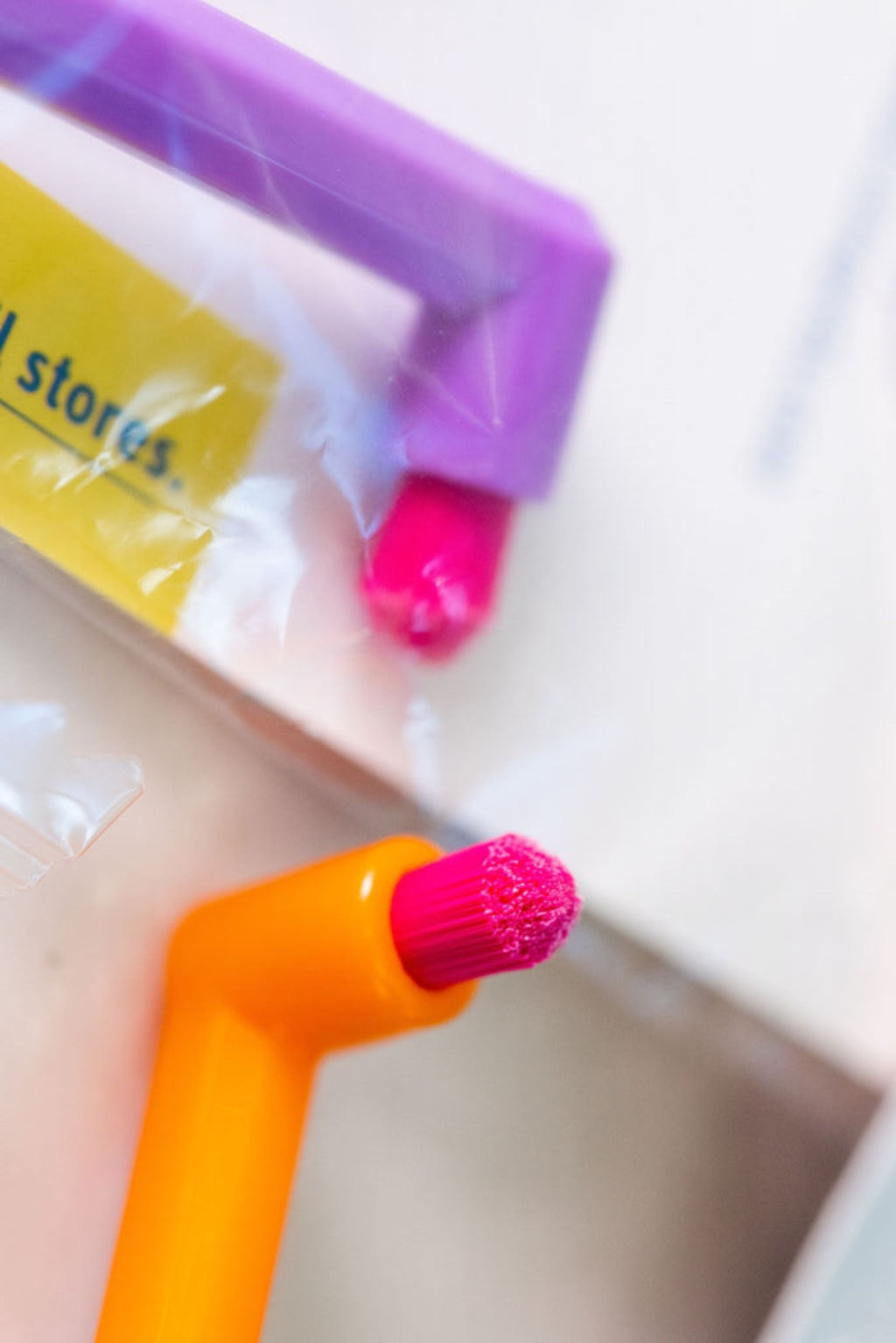 Floss Aid CS 1009 SINGLE by CURAPROX