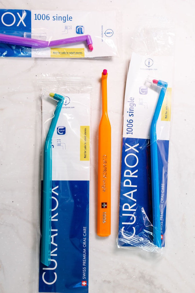 Floss Aid CS 1009 SINGLE by CURAPROX